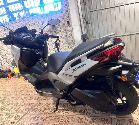 YAMAHA XMAX 250 CONNECTED ABS YAMAHA XMAX 250 CONNECTED ABS
